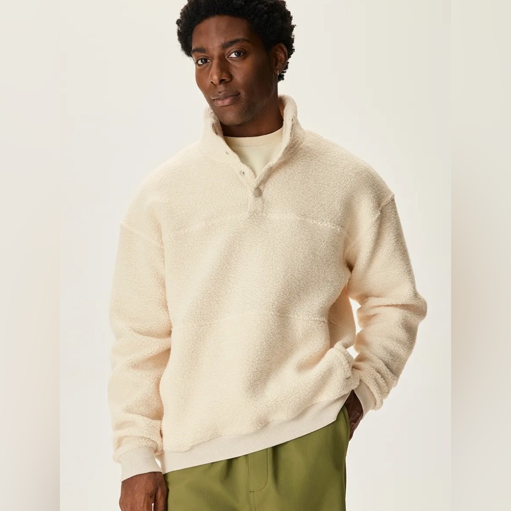 NWT Men’s MegaFleece Snap Up in White in medium